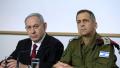 2019年11月12日，以色列总理尼坦雅胡(左)和以色列国防军首领柯查维在以色列特拉维夫向新闻界发表声明。(Amir Levy/Getty Images)
