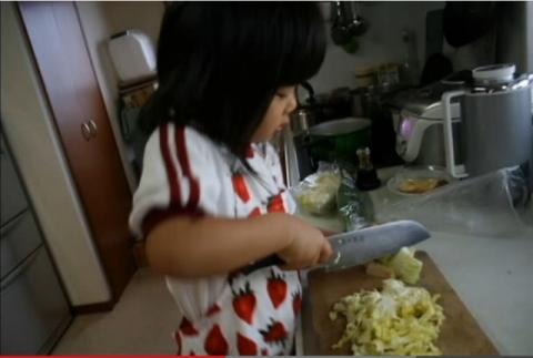 阿花的味噌汤 日本5岁小女孩感动千万人