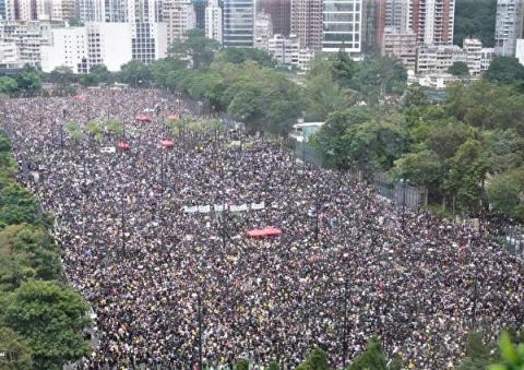 【新闻看点】从反送中到驱逐共党 港人猛醒