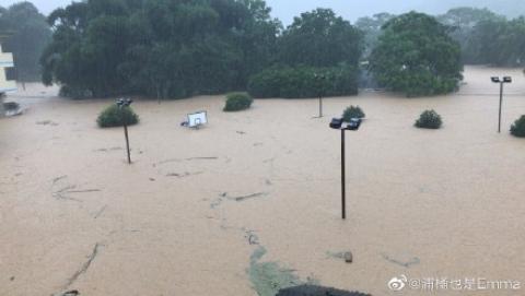 广西桂林市荔浦县双江镇，网友指自己家人受困。（微博图片）