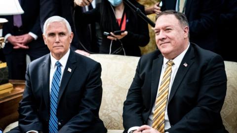 美国副总统彭斯（Mike Pence，左）和国务卿蓬佩奥（Mike Pompeo）。(Erin Schaff-Pool/Getty Images)