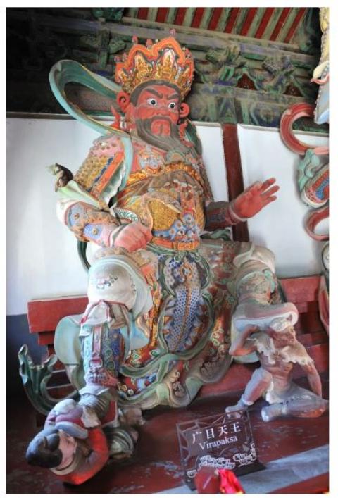 古庙中四大天王狰狞的面容,正是在向我们开示神的威严与慈悲同在的内涵啊。(图片来源:Adobe Stock)